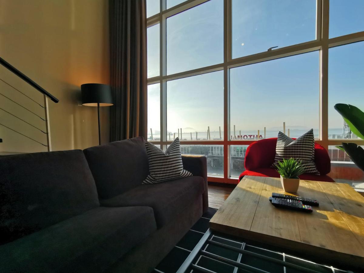 Maritime Suites Penang Jelutong Exteriör bild